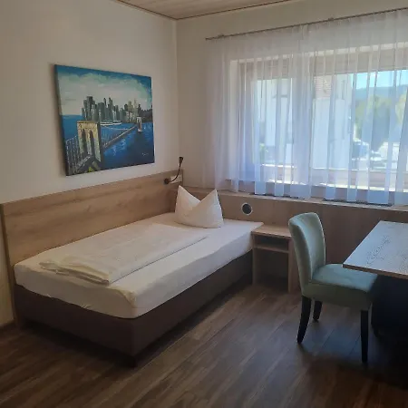 Garni Krone Hotel 3*