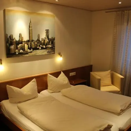 Hotel Garni Krone 3*